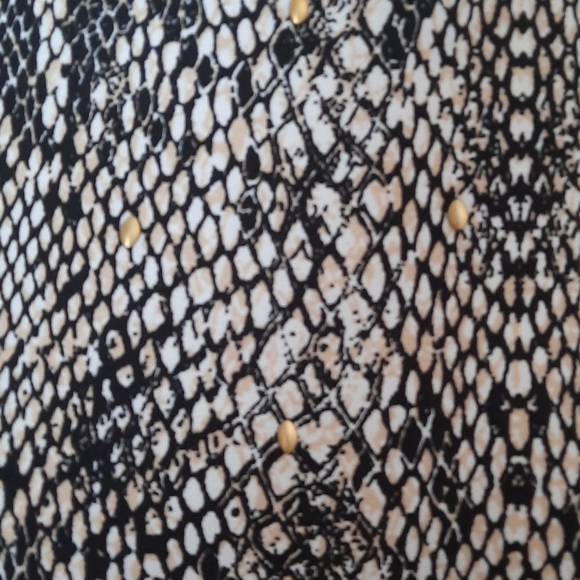 Embellished sharkbite tunic - Picture 5 of 6